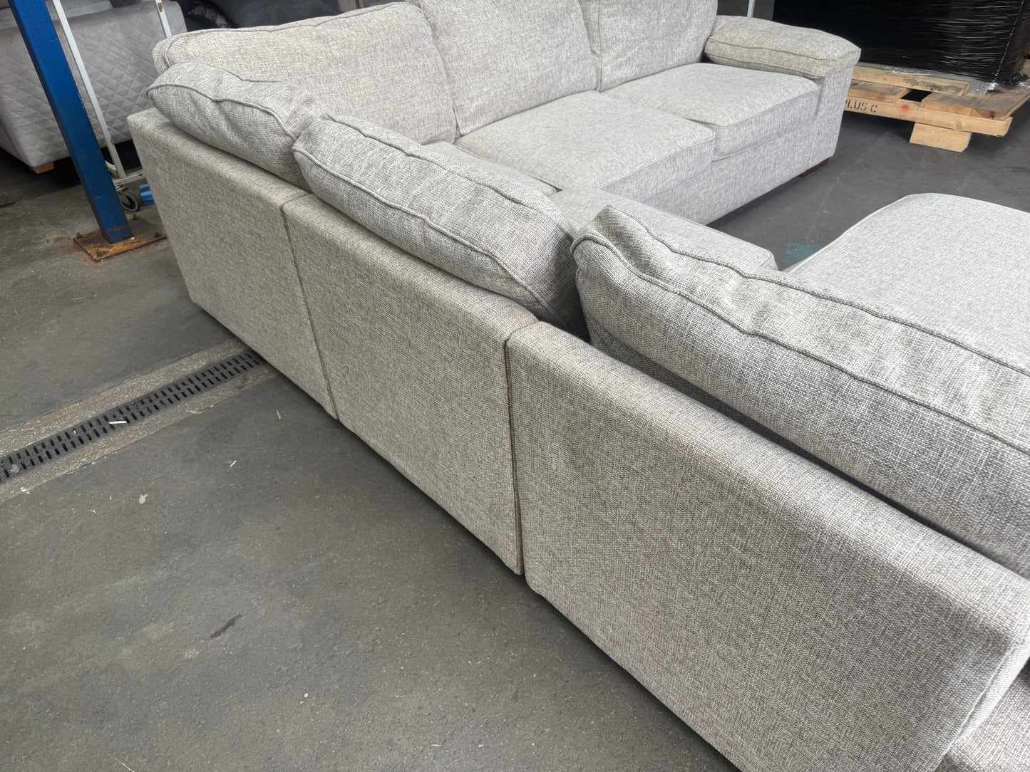 Oak furniture land Large Biege L Shape With Chaise Sofa FREE DELIVERY
