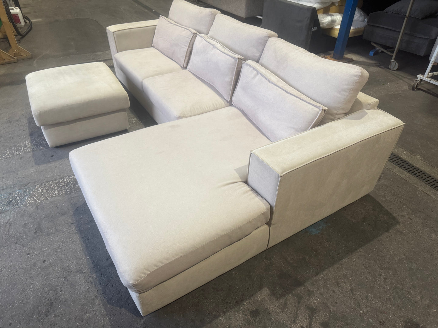 Sofa Club Soho White Tea Colour L Shape Sofa FREE DELIVERY
