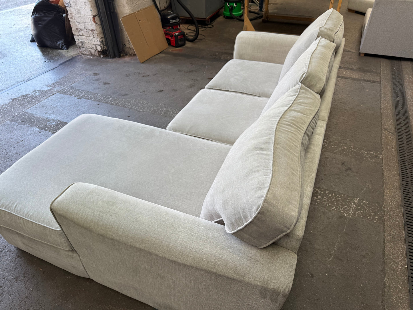 Light grey Right Hand L Shape sofa available!